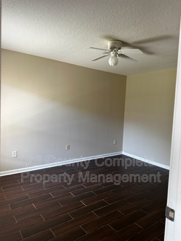 Building Photo - 4095 Pebble Brooke Circle South