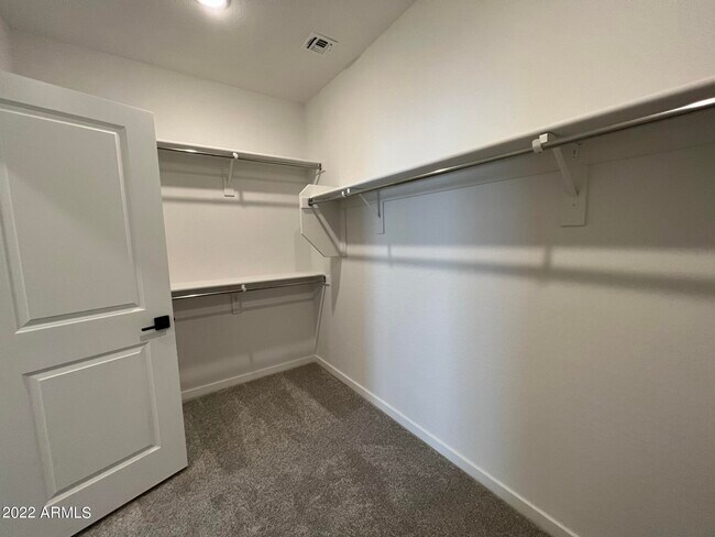 Building Photo - 746 E Doral Ave