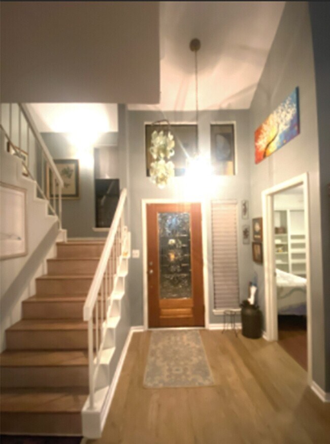 Building Photo - 179 Old Bridge Lake St