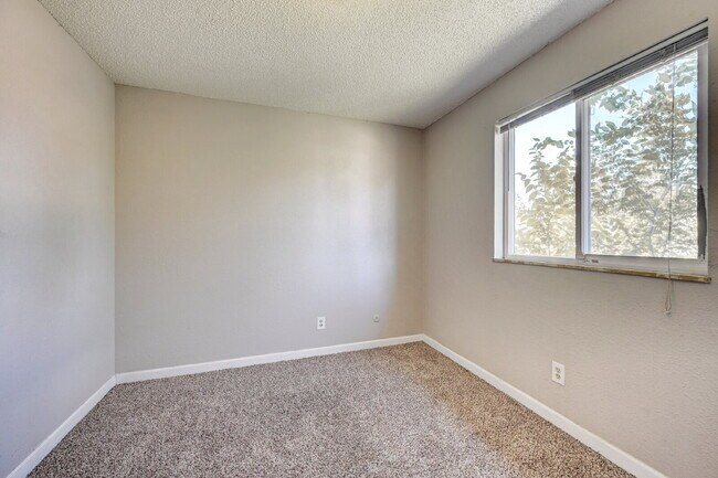 Building Photo - Welcome Home!