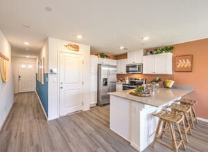 Building Photo - 10923 Heatherford Ave