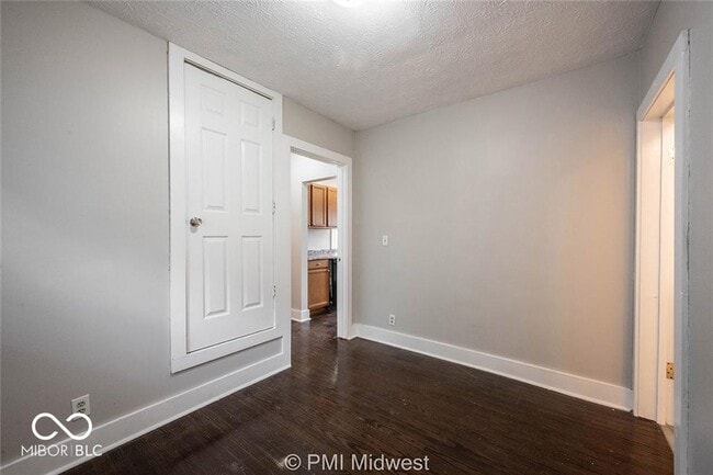 Building Photo - 1621 E 49th St