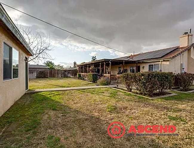 Building Photo - Cute Home Located Near Shopping in the Ros...