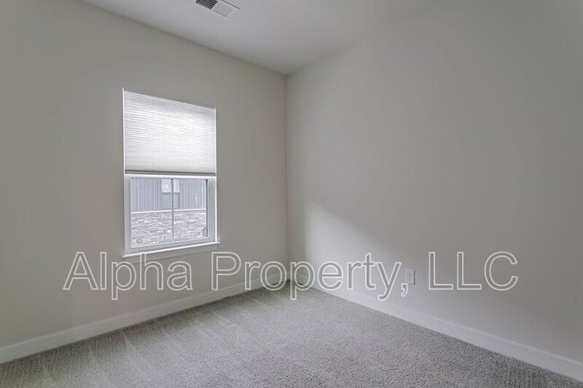 Building Photo - 120 Rollins Ave