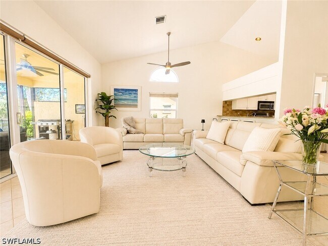 Building Photo - 25151 Bay Cedar Dr