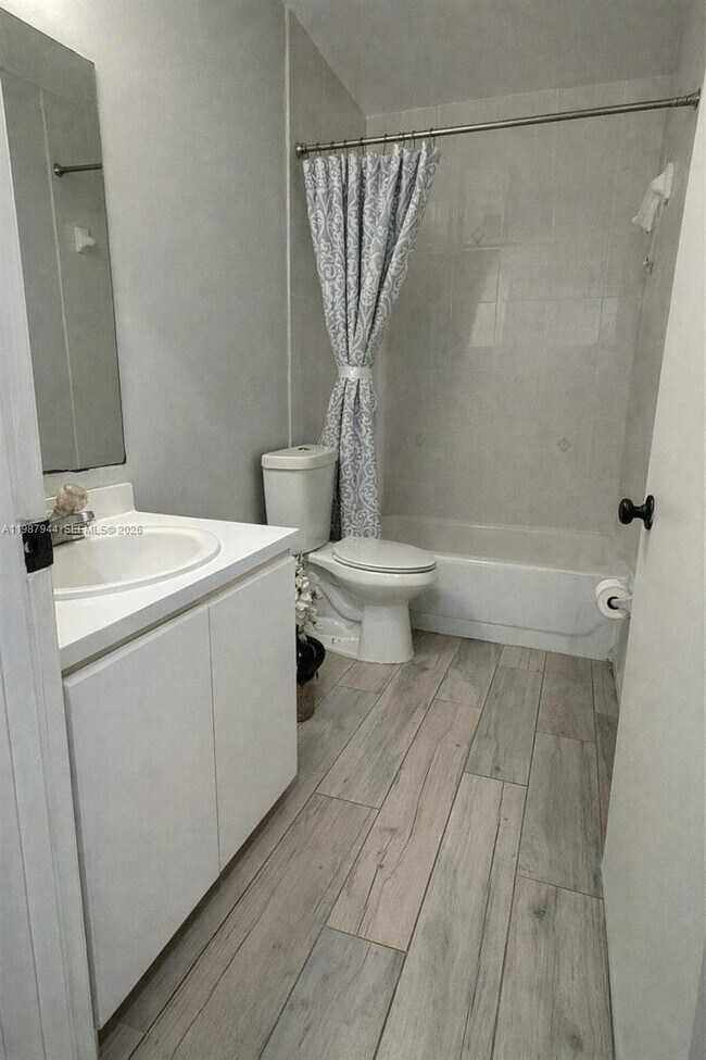 Building Photo - 8851 NW 119th St