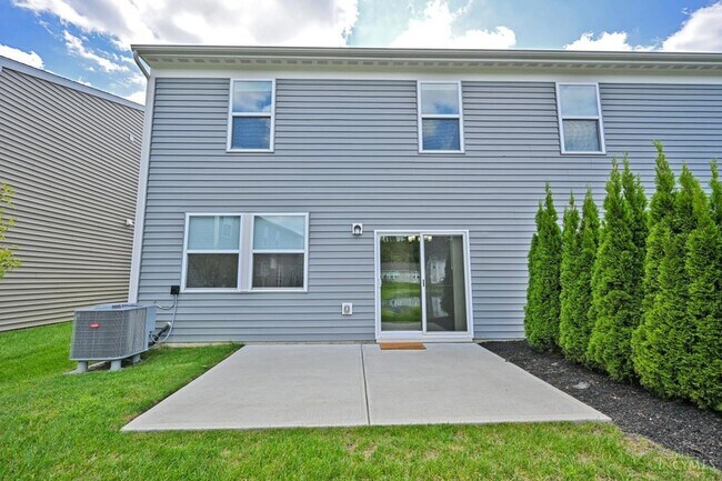 Building Photo - 1538 Summerview Ln