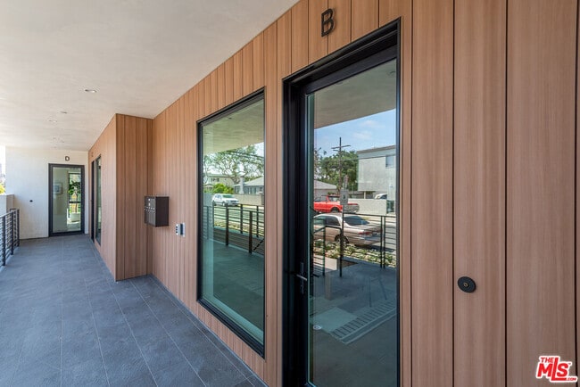 Building Photo - 4095 Sawtelle Blvd
