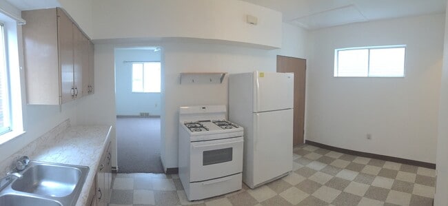 Primary Photo - 116 Sedgwick St