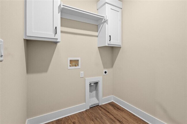 Building Photo - 1851 Utopia St