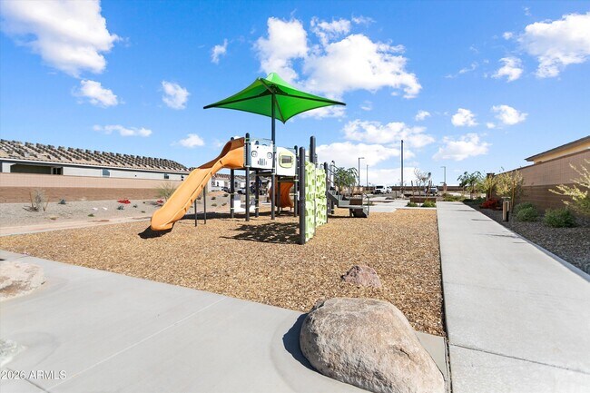 Building Photo - 17337 W Smoketree Dr