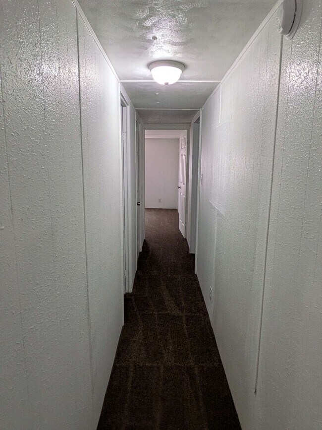 Building Photo - 14962 Goliad Dr