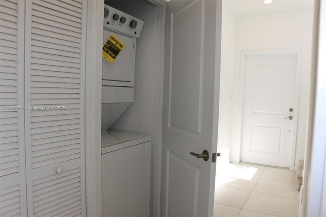 Building Photo - 25372 SW 135th Ave