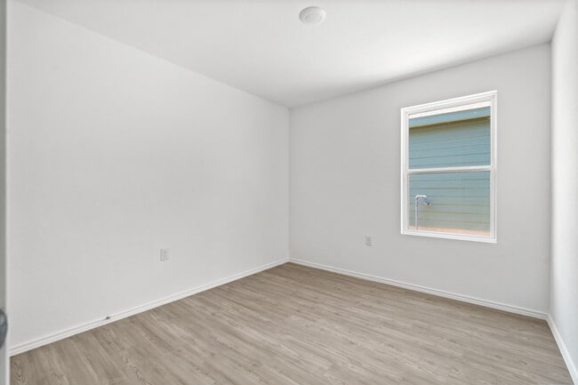 Building Photo - 10231 Asta Trl