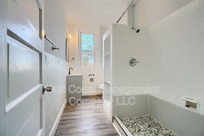 Building Photo - 2878 Harford Rd