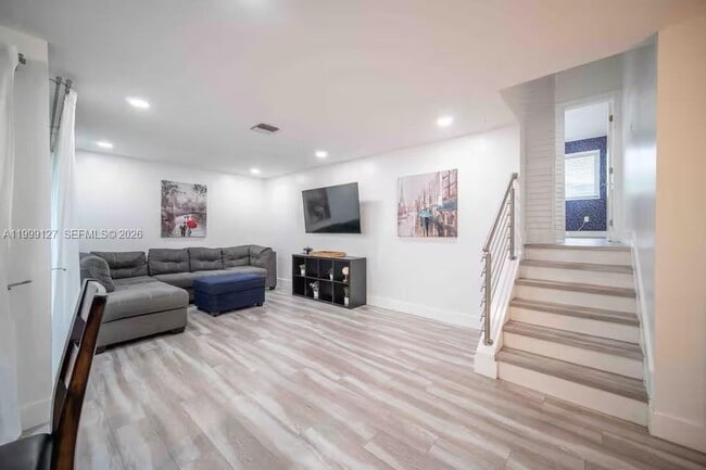 Building Photo - 21761 SW 98th Pl