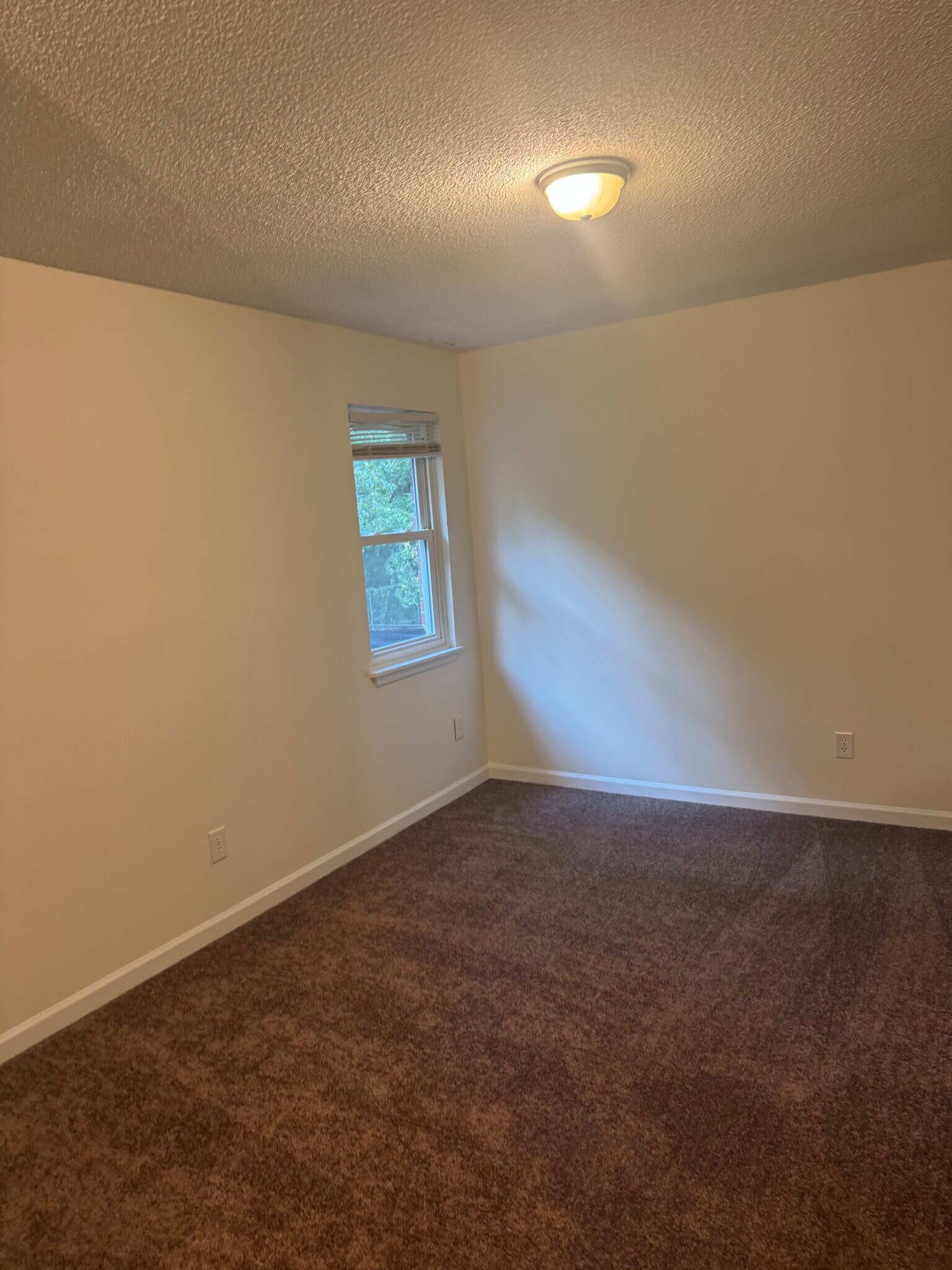 MATTER BEDROOM - 7591 Hunters Ridge Ln