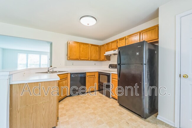 Building Photo - 8942 Quail Run Dr