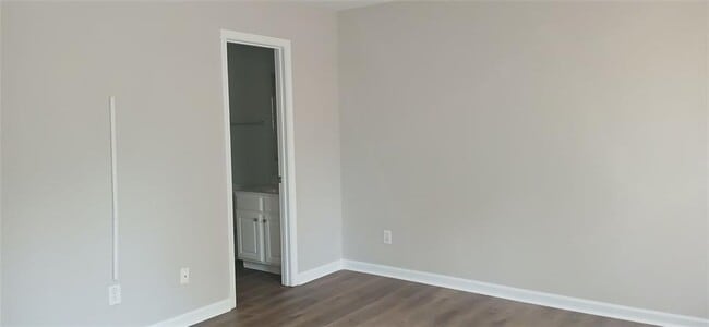 Building Photo - 757 Crestwell Cir