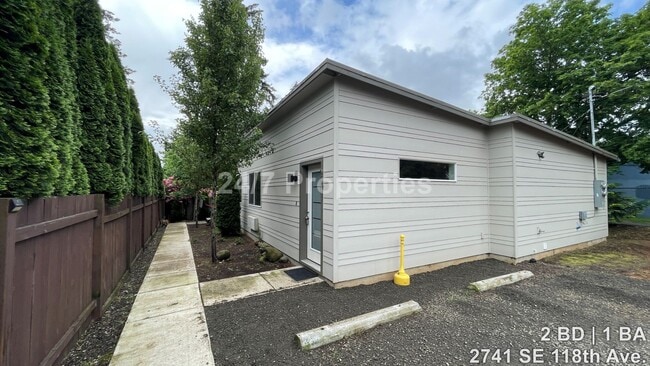 Primary Photo - Modern 2 BD | 1 BA Duplex - SE PDX