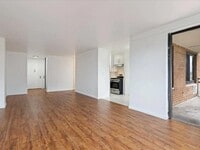 Building Photo - 185 Hall St