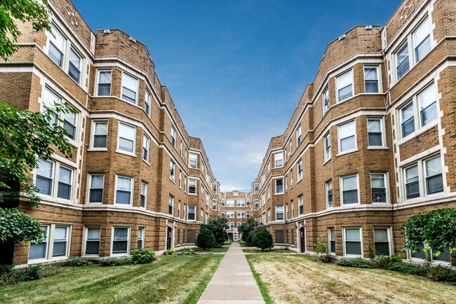 Building Photo - 4720 S Drexel
