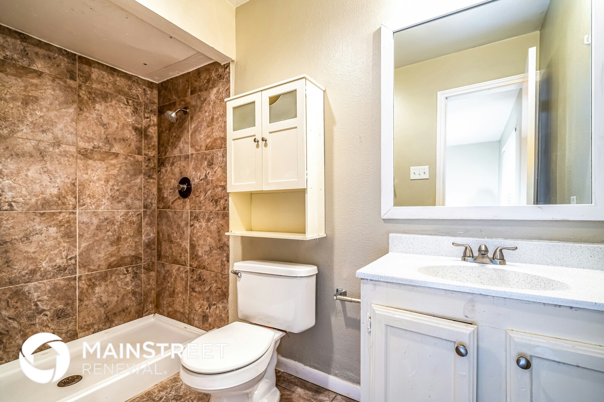 Building Photo - 329 Rockcrest Dr