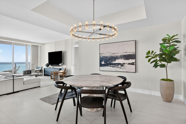 Building Photo - 3100 N Ocean Dr