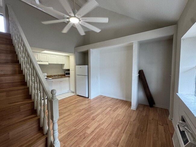 Building Photo - 1260 E 113th Ave