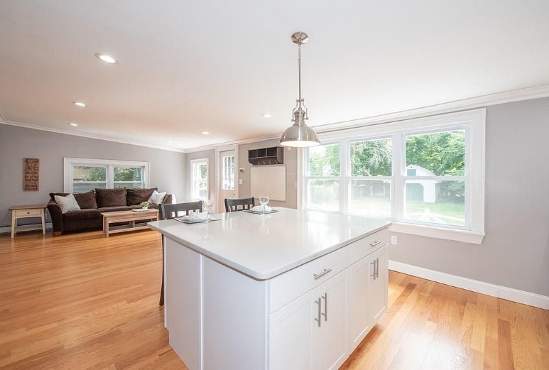 Building Photo - 5 Crescent St