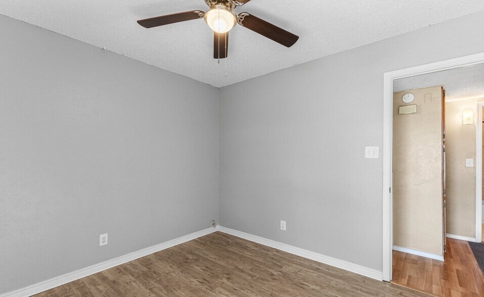 Building Photo - 216 Dirks Dr