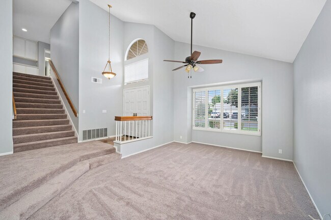 Building Photo - 945 Finnell Way