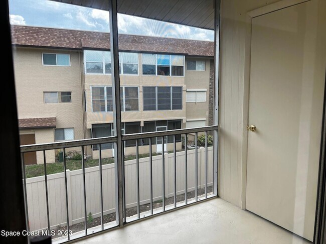 Building Photo - 3135 Shady Dell Ln