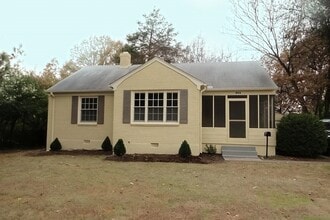 Building Photo - 695 Berry Rd