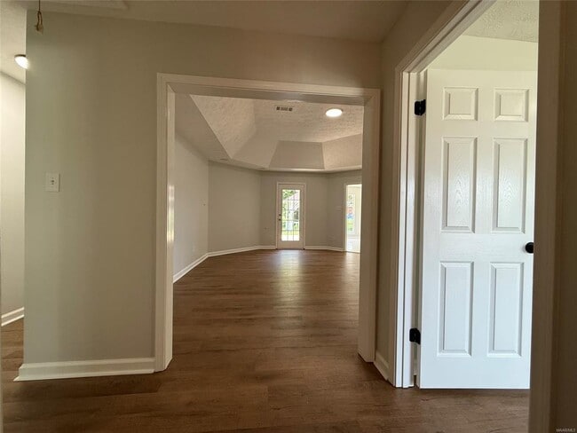 Building Photo - 6524 Foxleigh Ct