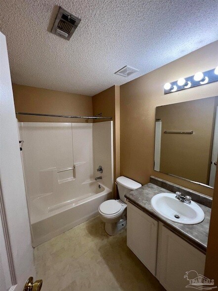 Building Photo - 1029 Antigua Cir
