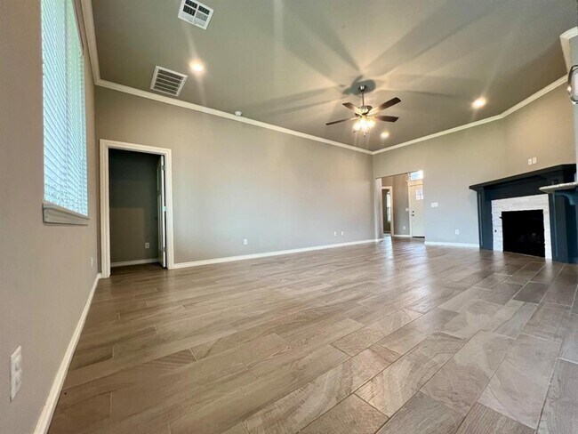 Building Photo - 8722 SW 40th Ter