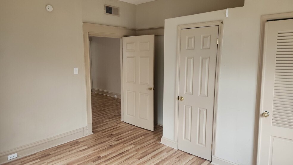 Building Photo - 6312 Cates Ave