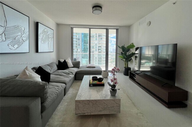 Building Photo - 300 Sunny Isles Blvd
