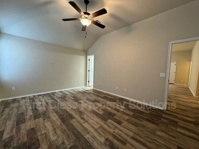 Building Photo - 19804 Serenade Way