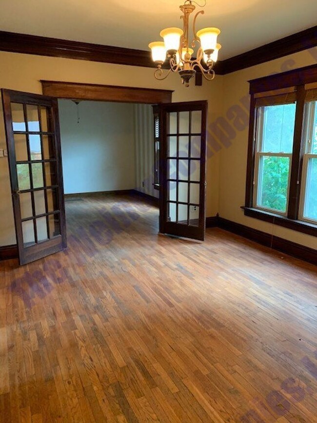 Building Photo - Now leasing for August!