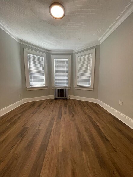 Building Photo - 84 Winfield Ave