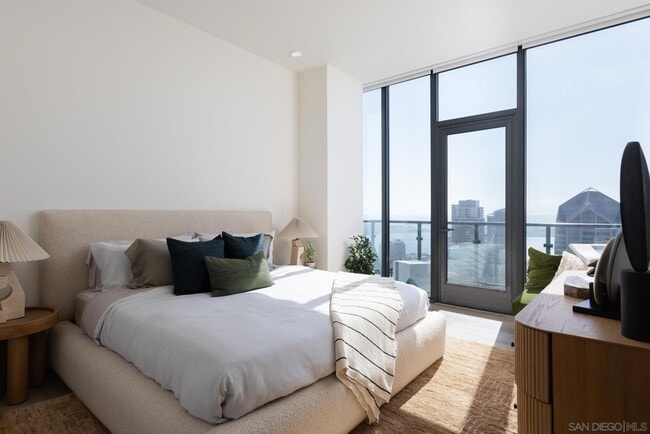 Building Photo - 1011 Union St