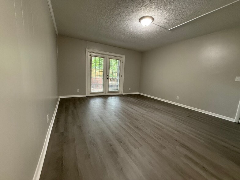 Interior Photo - Discover Comfortable Living at Wind Crest ...