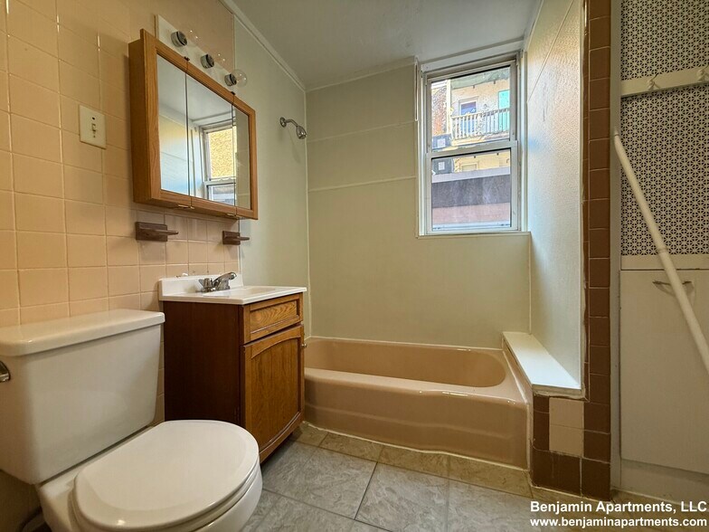 Building Photo - 1788 Beacon St