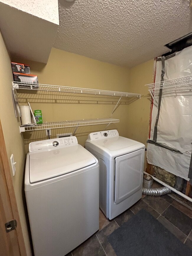 Building Photo - 345 Blue Spruce Ln