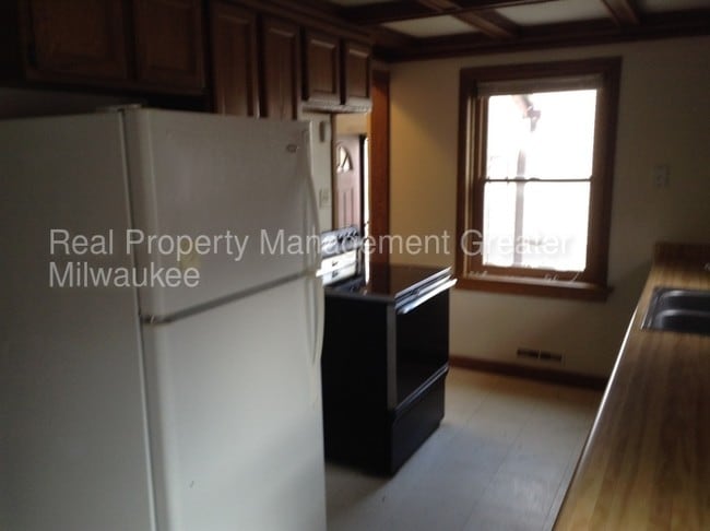 Building Photo - 4032 N 92nd St