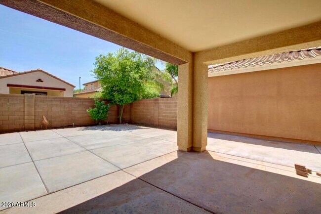 Building Photo - 3271 E Carla Vista Dr