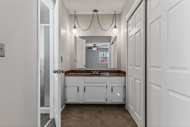 Building Photo - Quiet Cul-de-Sac Home with Bonus Room & Big Backyard!