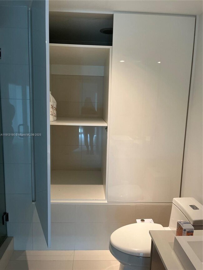 Building Photo - 1300 S Miami Ave